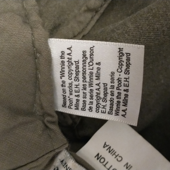 Winnie the Pooh Bucket Hat - Picture 6 of 7